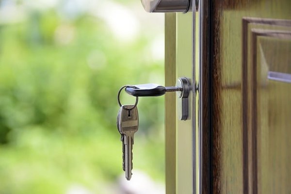 Comprendre l'impact de la fiscalité sur le marché immobilier à Paris : Enjeux et Perspectives