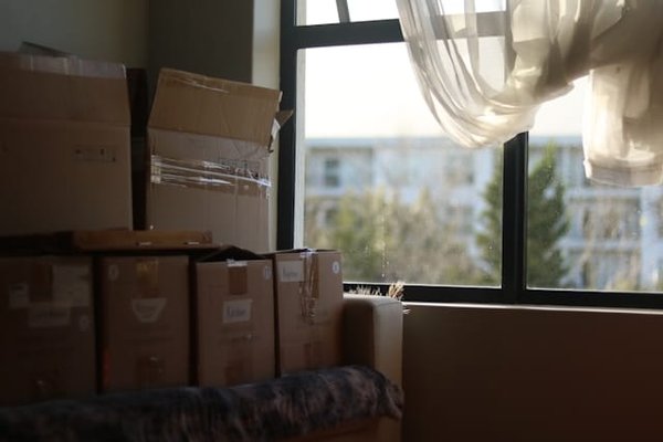 Les Astuces Incontournables pour Emballer Efficacement vos Affaires avant un Déménagement